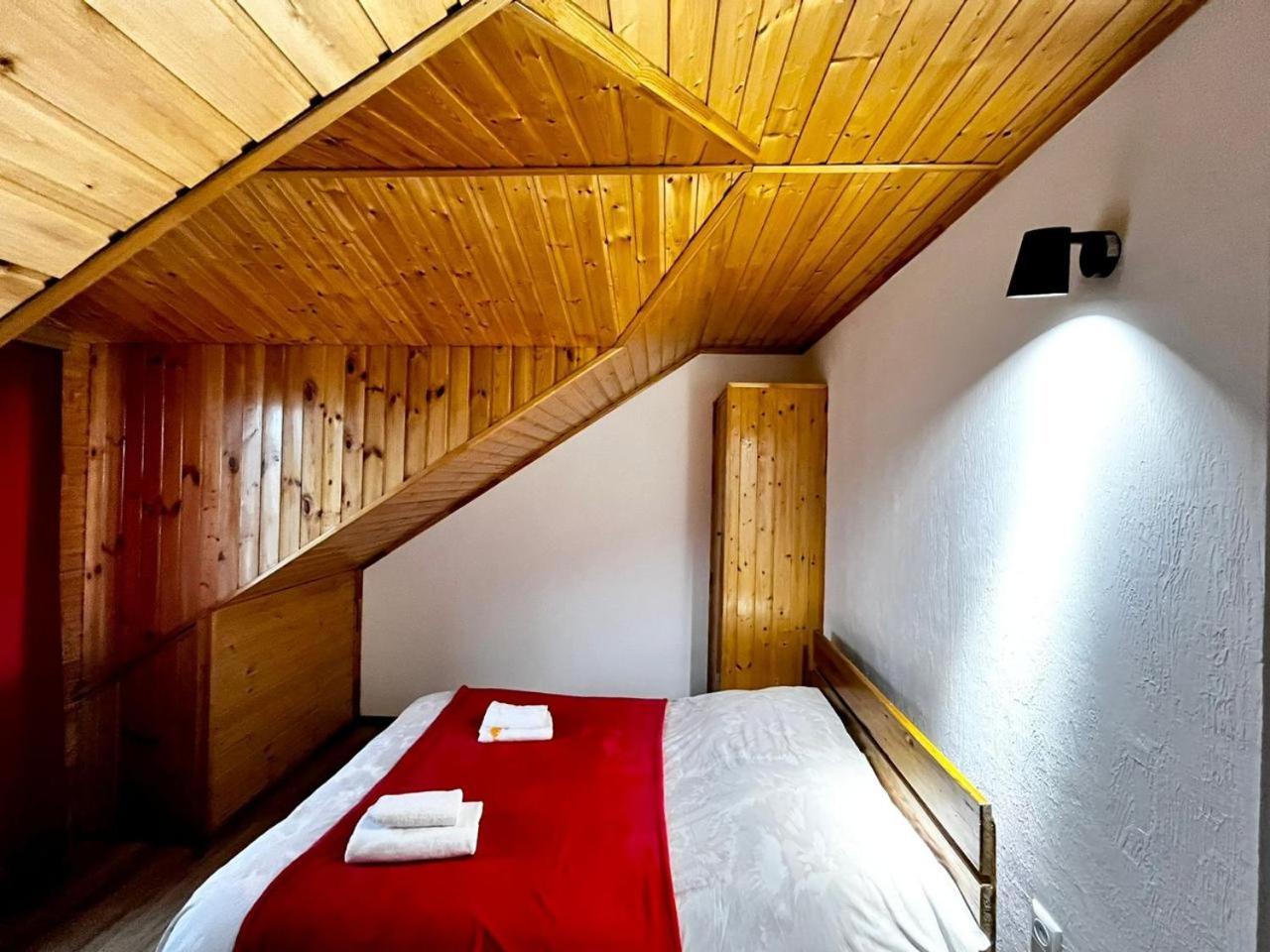 Nino & Irodi'S Guest House Kutaiszi Kültér fotó