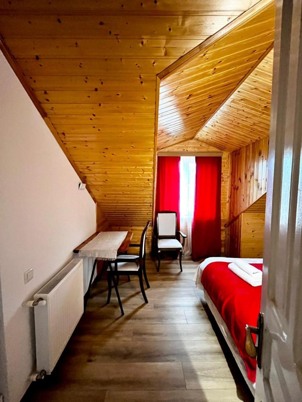 Nino & Irodi'S Guest House Kutaiszi Kültér fotó